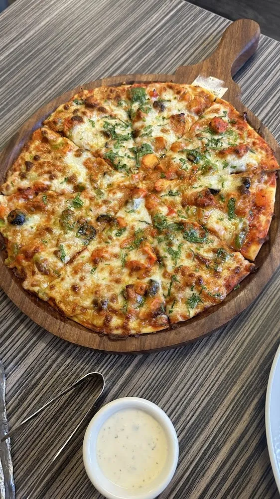 Butter Chicken Pizza